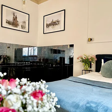 Old Town Jacuzzi - Wymeldowanie Do 13