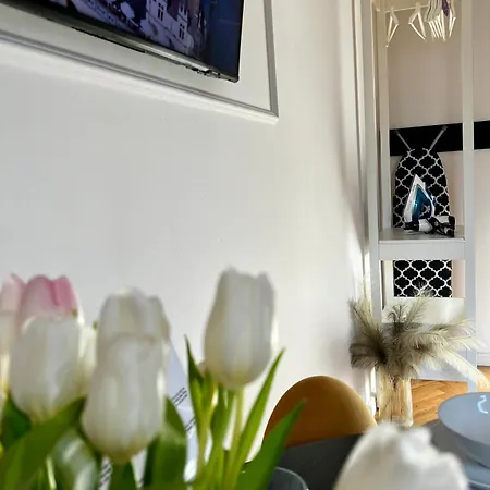 Old Town Jacuzzi - Wymeldowanie Do 13