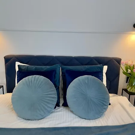 Old Town Jacuzzi - Wymeldowanie Do 13 크라쿠프