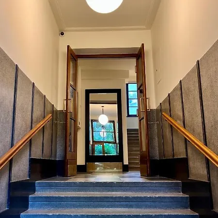 Old Town Jacuzzi - Wymeldowanie Do 13 Lägenhet *