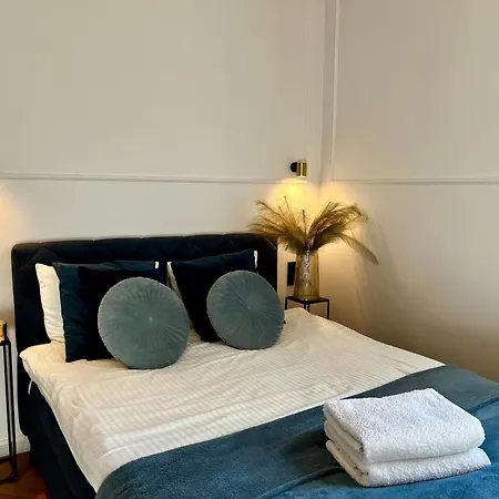 Old Town Jacuzzi - Wymeldowanie Do 13 Kraków